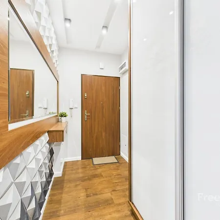 アパート Na Zielonej Dolinie ピワ